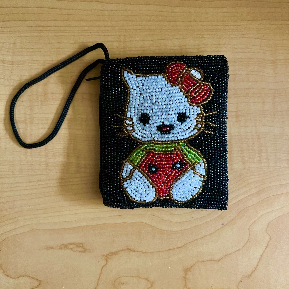 NWT Handmade Beaded Hello Kitty Zippered Black Wristlet Pouch